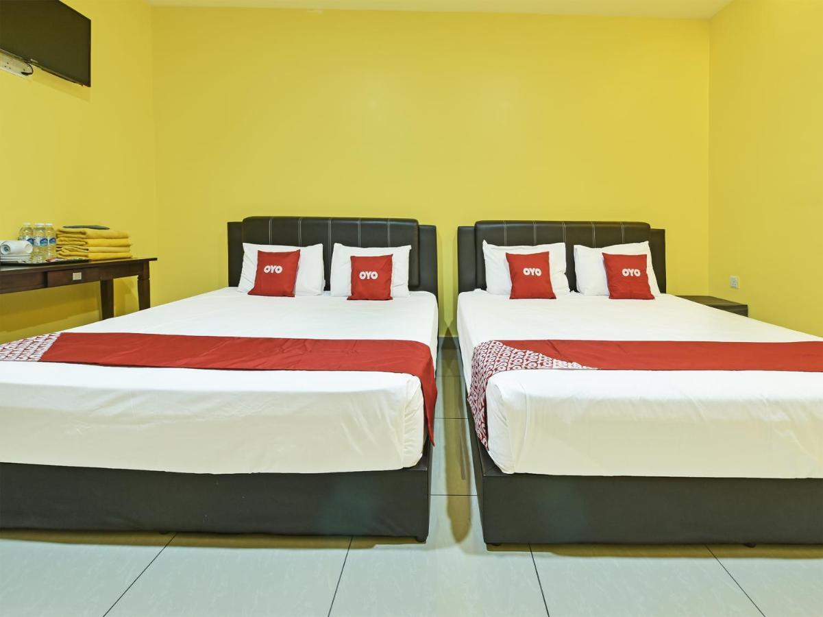 Oyo 90722 D'Puncak Hotel Cameron Highlands Exterior foto