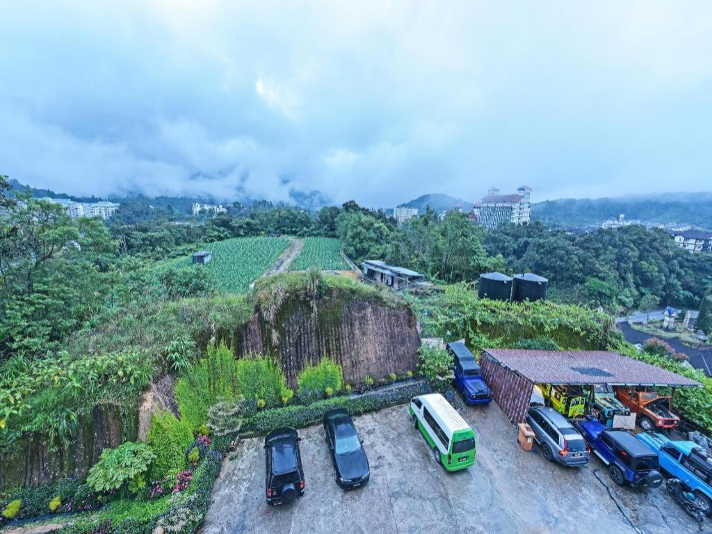 Oyo 90722 D'Puncak Hotel Cameron Highlands Exterior foto