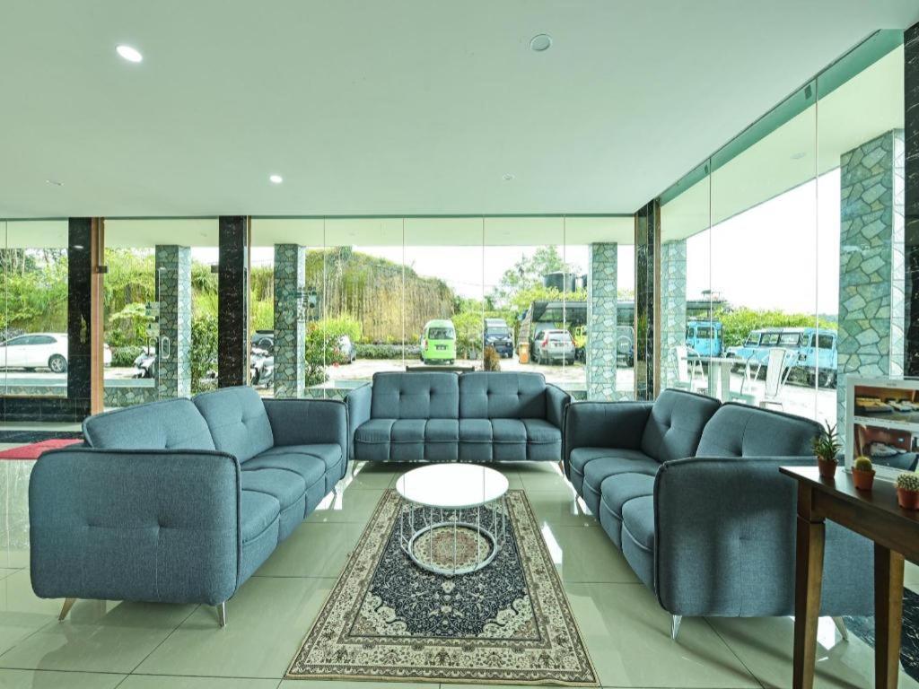 Oyo 90722 D'Puncak Hotel Cameron Highlands Exterior foto